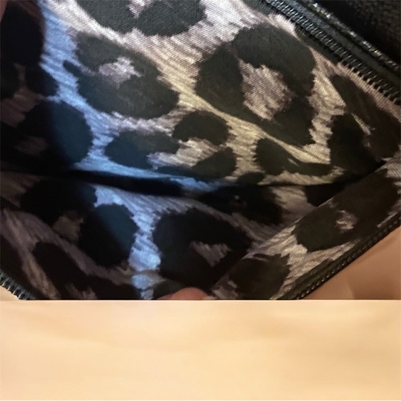 Brighton Tom Clancy Fashionista Patent Leather Crossbody or Shoulder Bag EUC - Picture 5 of 10